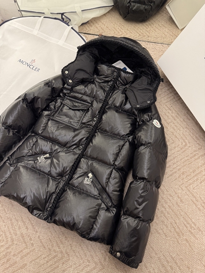 ハイクオリティダウンジャケット側面デザイン